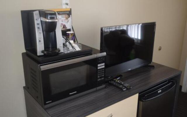 Falcon Motel Brossard