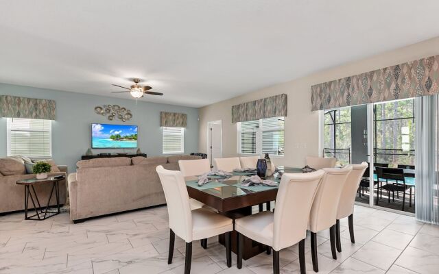 Family Friendly! 6bed 5Ba Villa with Pool