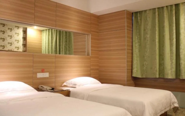 Yunqi Hotel