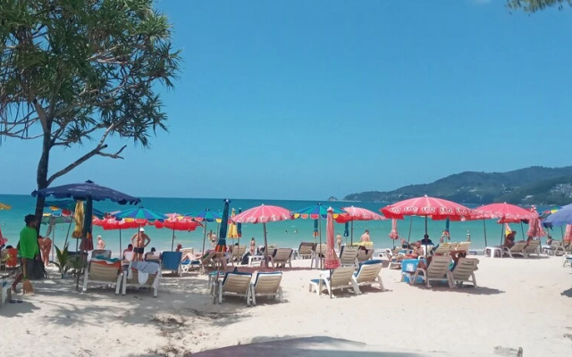 Island Patong Beachfront Apartments