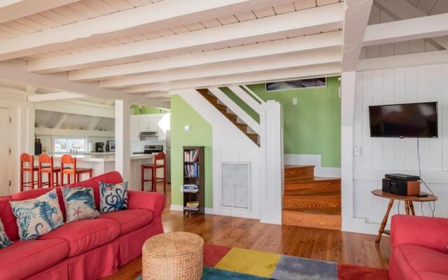 Cuddlefish by Oak Island Accommodations