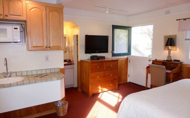 Briarwood Inn