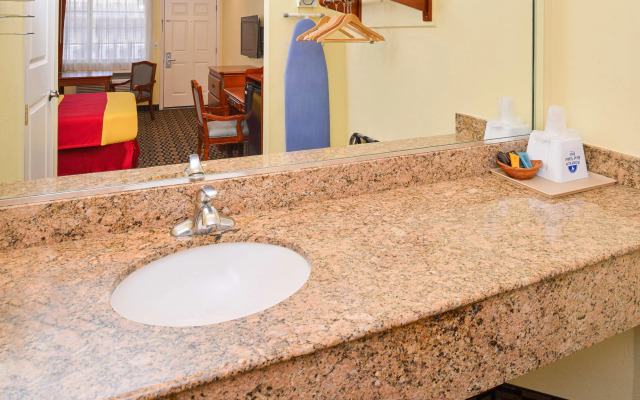 Americas Best Value Inn & Suites San Bernardino