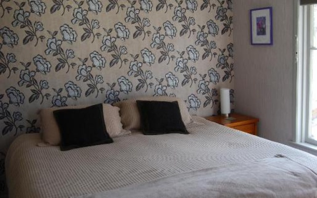 Judge Rock Exclusive Vineyard Cottage Accommodation – Guest Rooms – Alexandra