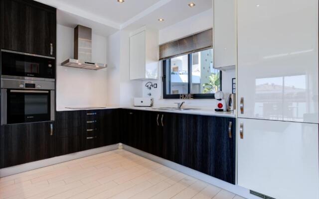 One Bedroom Apartment in Albur Village 1R