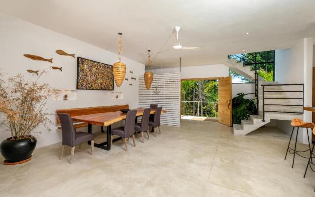 Magnificent new Modern Villa With sea View 5 Bedrooms