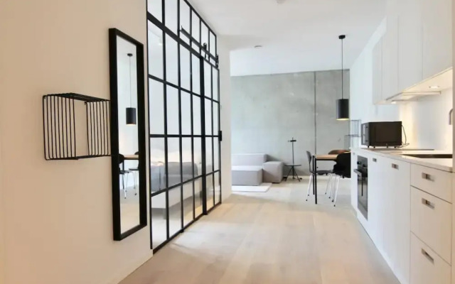 Cool 1-bed w new Yorker Vibes and Private Terrace