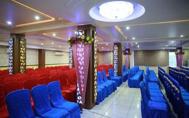 OYO 13494 Hotel Nakshatra Inn