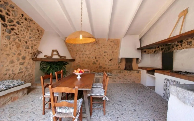 Villa - 5 Bedrooms with Pool and WiFi - 103224