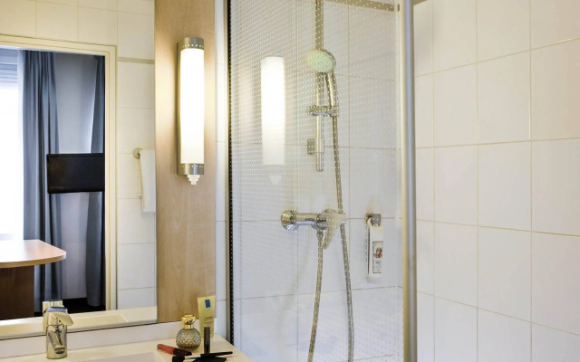 ibis Dieppe Val Druel