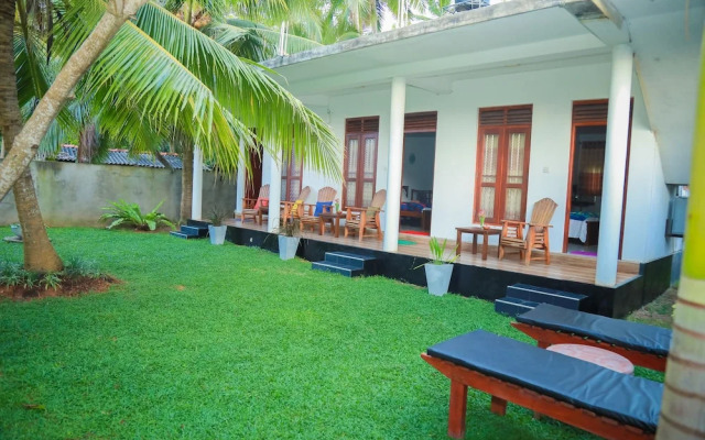 Hasaranga Holiday House