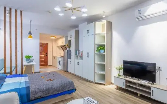 Yu Life Service Apartment (Chongqing Olympic Sports Center)