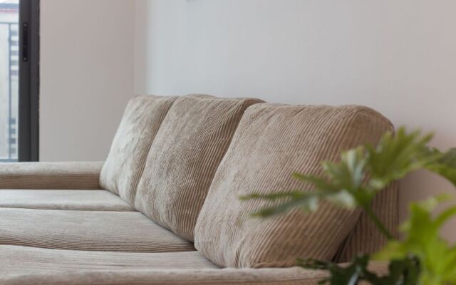 ONE 18 Ngoc Lam Apartment