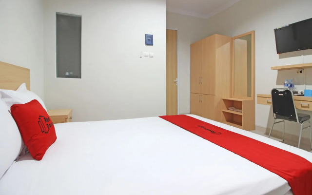 RedDoorz near AMIKOM Yogyakarta