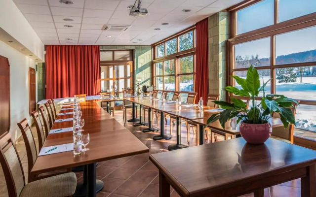 Forest Hills Biohotel & Golf