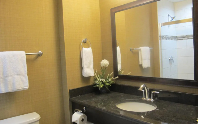 Best Western Plus Okotoks Inn & Suites