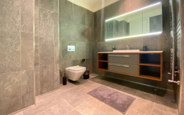Modern Residence w Balcony 5 min to Istinye Mall