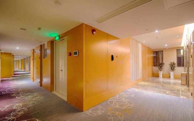 Ramada Encore Lingbao