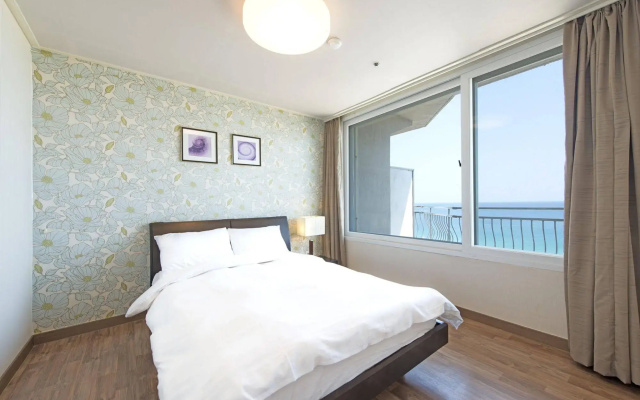 Kensington Resort Seorak Beach