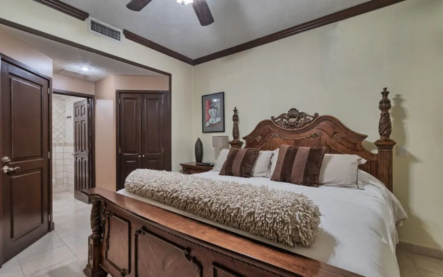 Sonoran Sky 1BR Upper SKY 406 by Casago