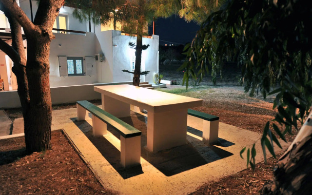 Tsakanos Apartments