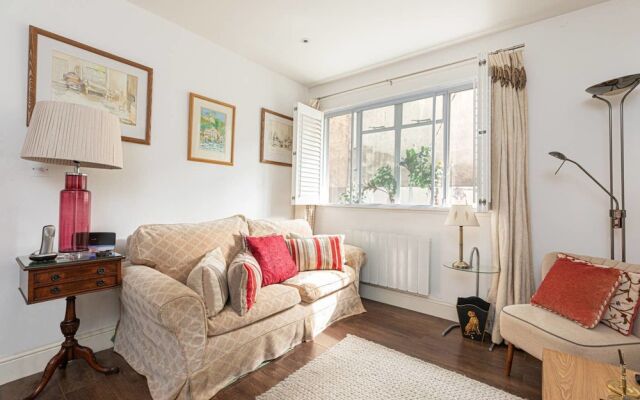 Cosy 1-bed Apartment Near Sloane Square in Chelsea