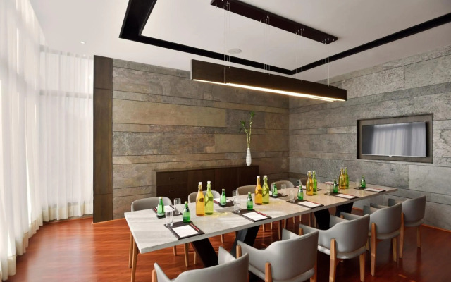 Courtyard by Marriott Gurugram Downtown