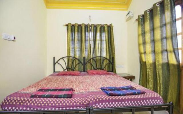 1 BR Guest house in Calangute, by GuestHouser (45C6)