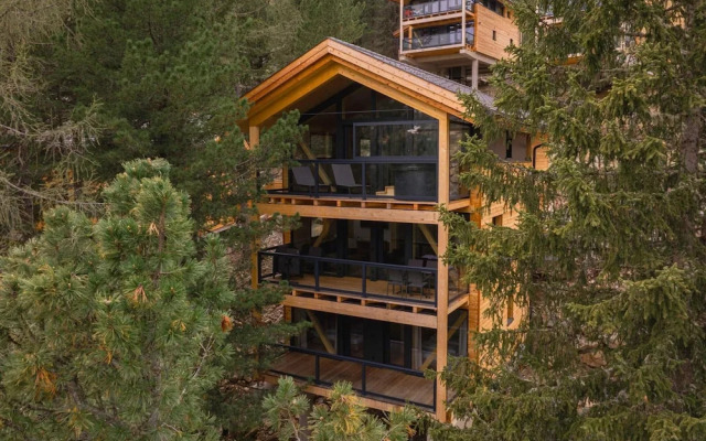 Attractive Chalet With Sauna