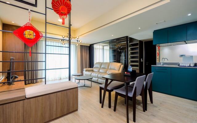 Nice And Elegant 1Br At The Kensington Royal Suites Apartment