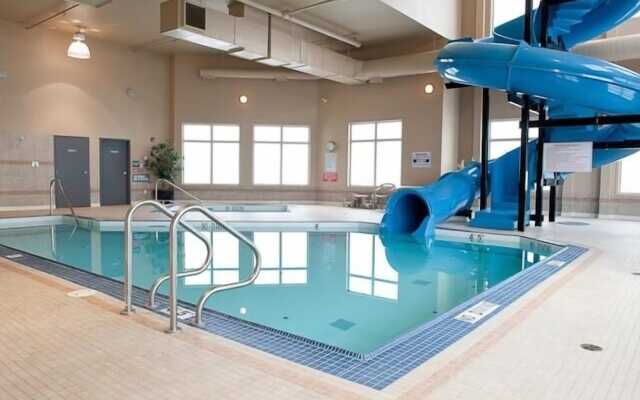 Paradise Inn & Suites Valleyview