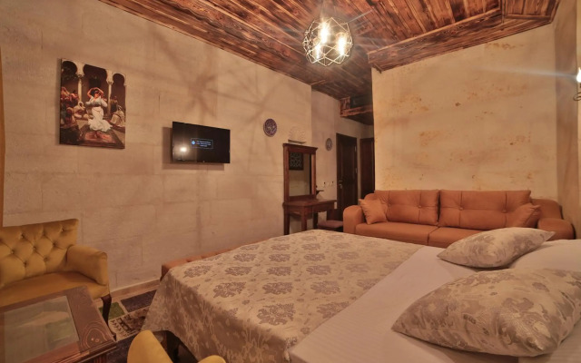 Caravanserai Inn Hotel