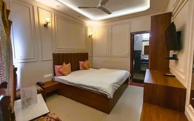 Hotel Ganga Azure