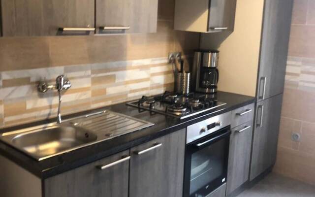 Bel Appartement Meublé À Yaoundé - Odza