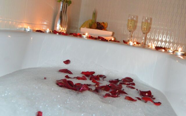 Markazia Suites