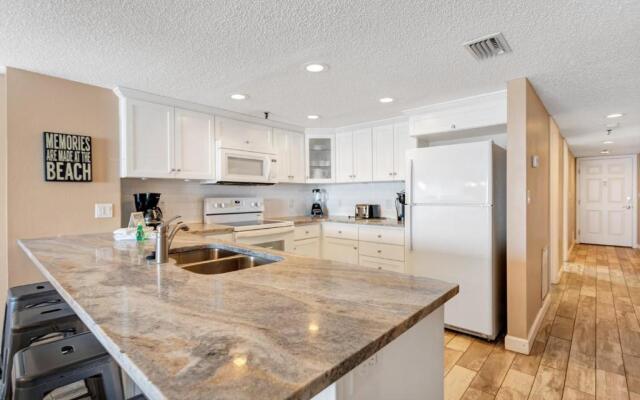 212 Beach Place Condos