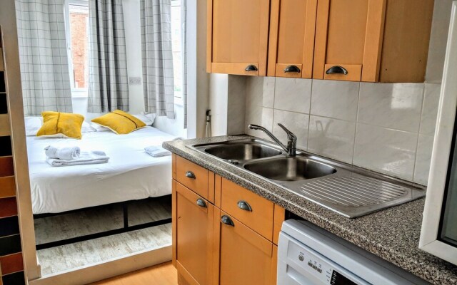 Alvia Hotel