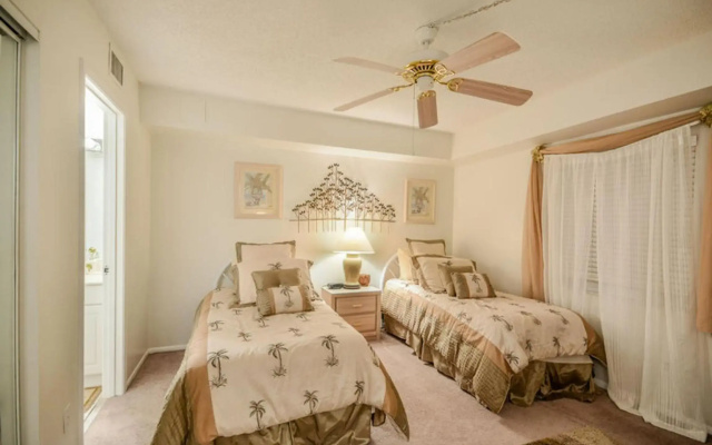Sandpiper 305 by Ocean Properties