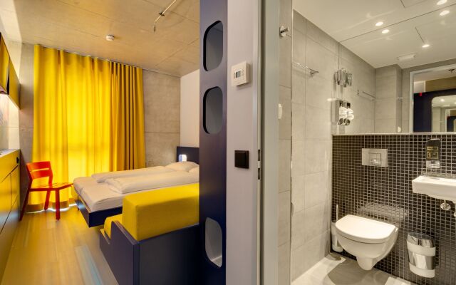 MEININGER Hotel Berlin East Side Gallery