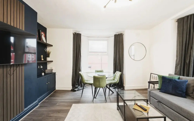 Garmoyle Road Flat 2