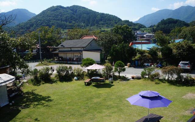 Muju Seolguk Pension