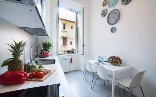 Super Big History Luxury At Colosseum