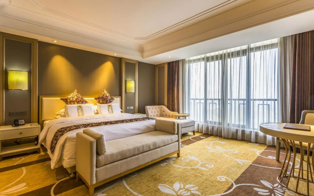 Bright Hotel Huaibei