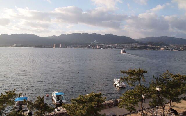 Sakuraya
