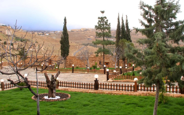 Hayat Zaman Hotel & Resort