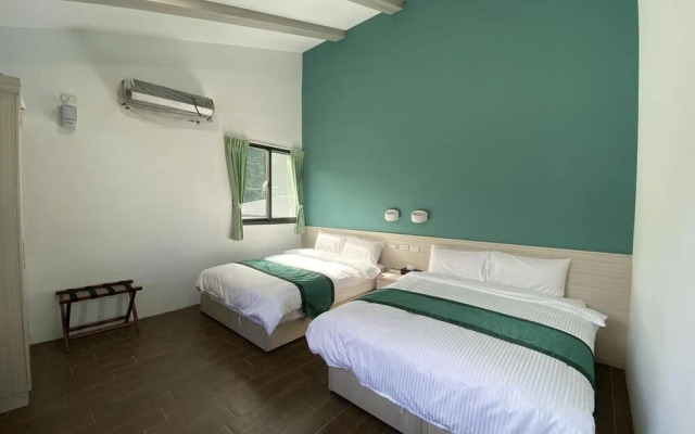 Rona Resort