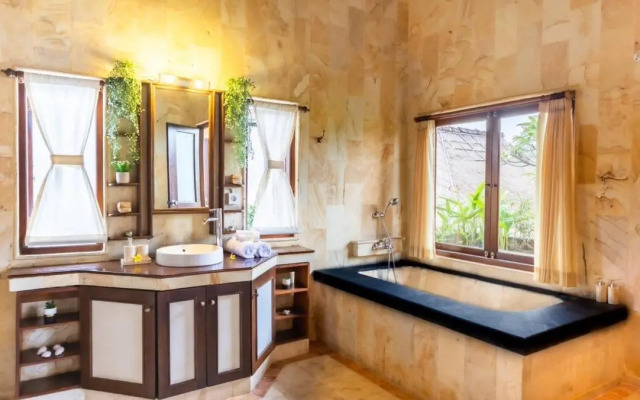 Villa Tunjung Batubelig 4 bedrooms