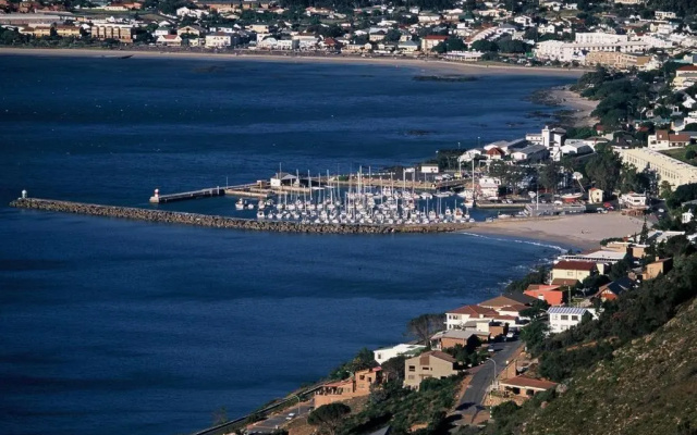 Manor on the Bay