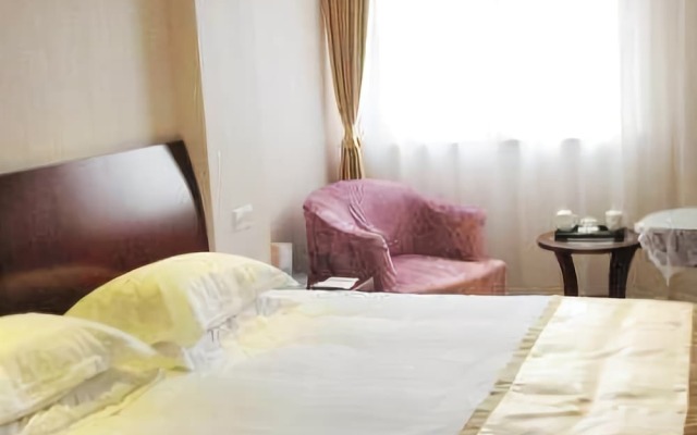 Jinlong Hotel
