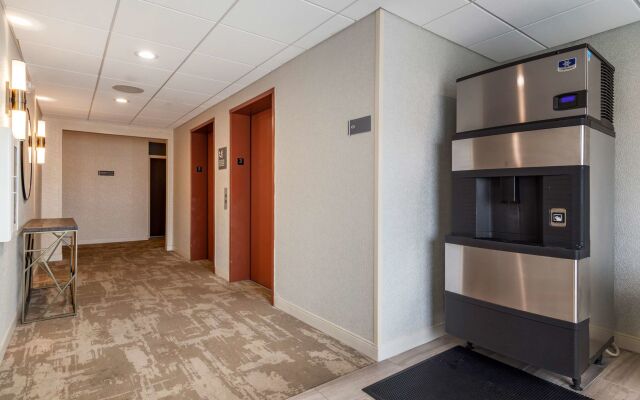 Best Western Plus Dalton Inn